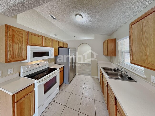 Foto del edificio - 2925 Canyon Trail Ln