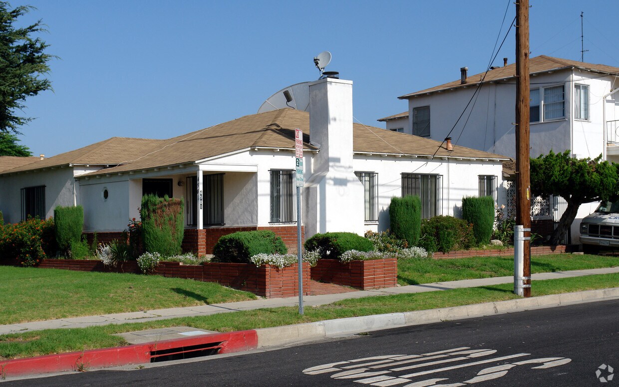 Foto del edificio - 4501 W 116th St