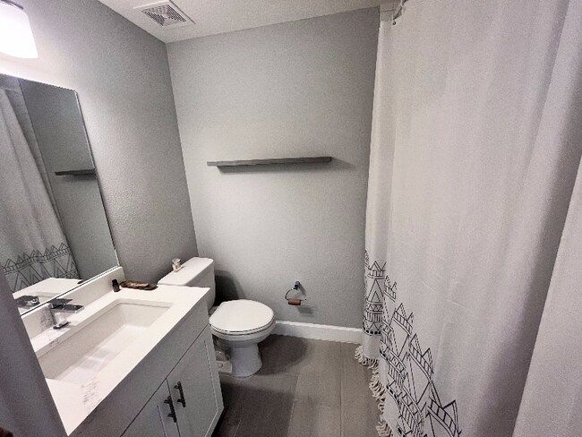 Foto del edificio - 1302 W Carmen St