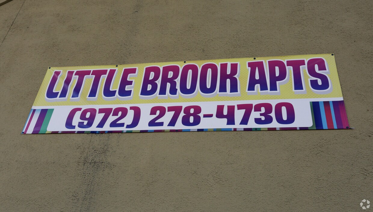 Foto del edificio - Little Brook Apartments