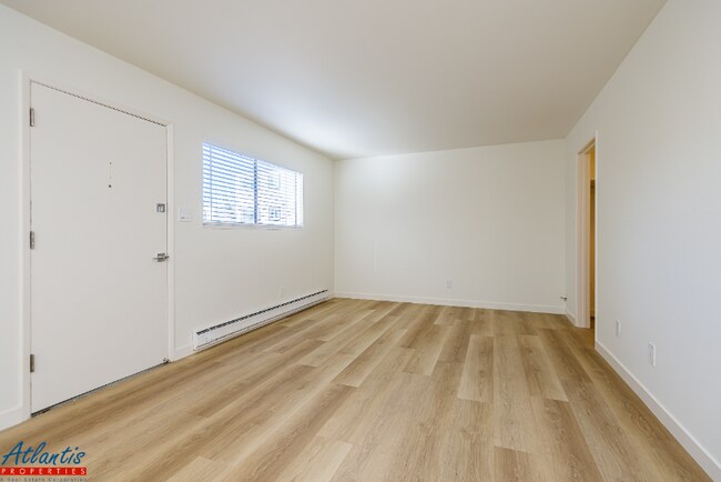 Foto del edificio - 555 S 10th St