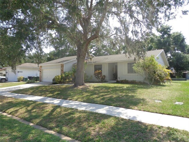 Foto del edificio - 2475 Wood Oak Dr