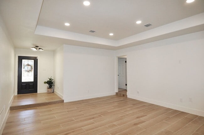 Photo - 2915 Spring Oaks Ct House