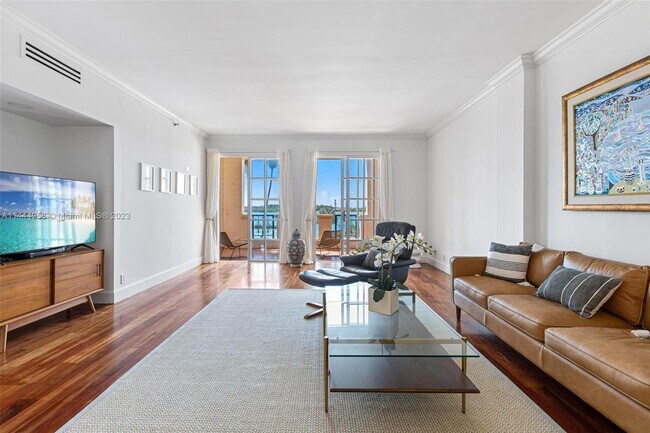 Foto del edificio - 2132 Fisher Island Dr