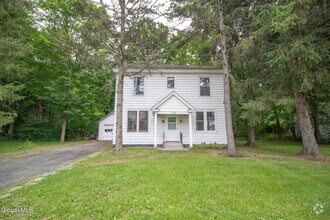 92 Miller Rd
