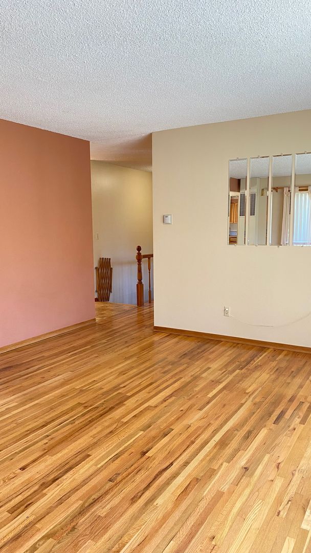 Foto del edificio - Charming Mid Century Home with Stunning River Views in Stevenson, WA