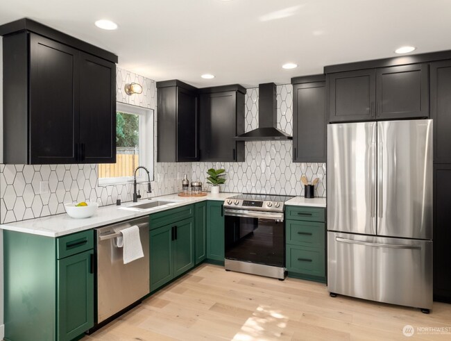 Foto del edificio - 8351 17th Ave NW