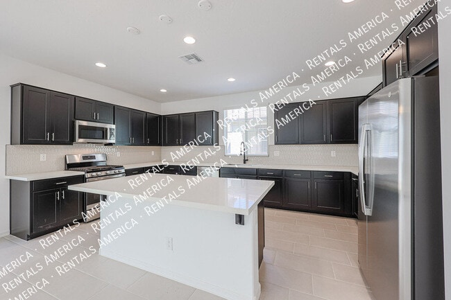Foto del edificio - 3768 N 99th Dr