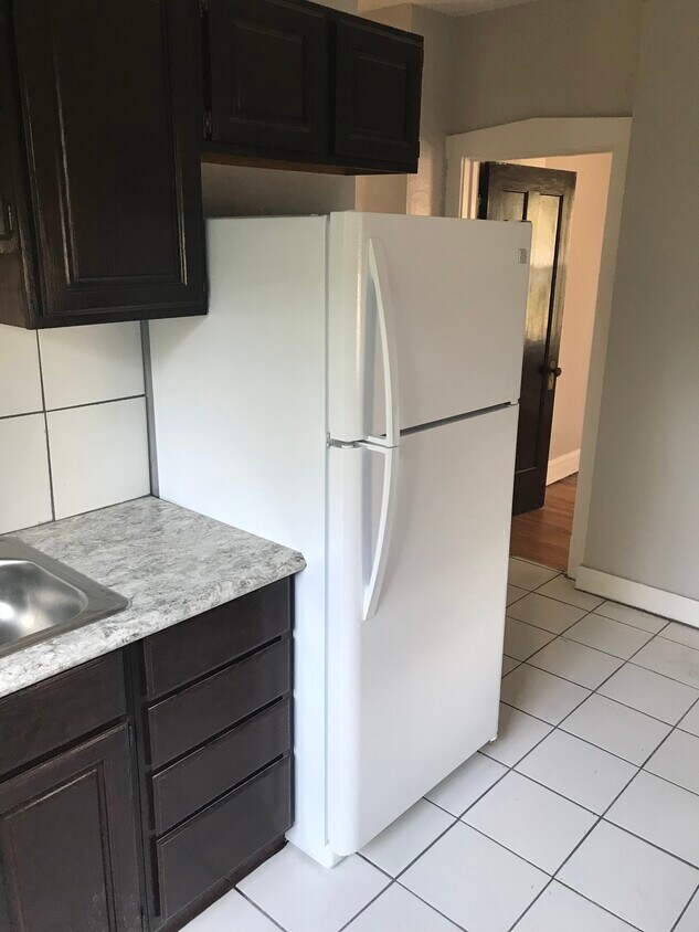 Foto principal - 819 S 14th Ave