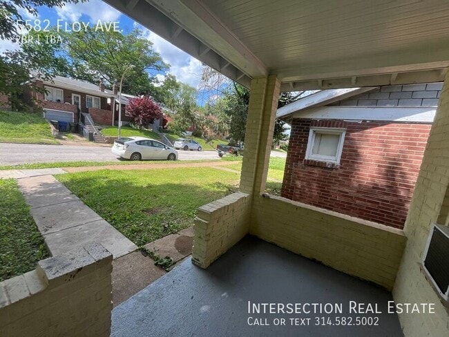 Building Photo - 5582 Floy Ave