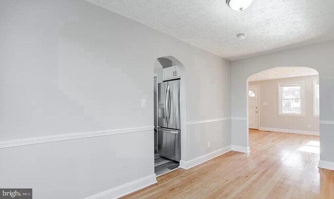 Foto del edificio - 1046 Elm Rd