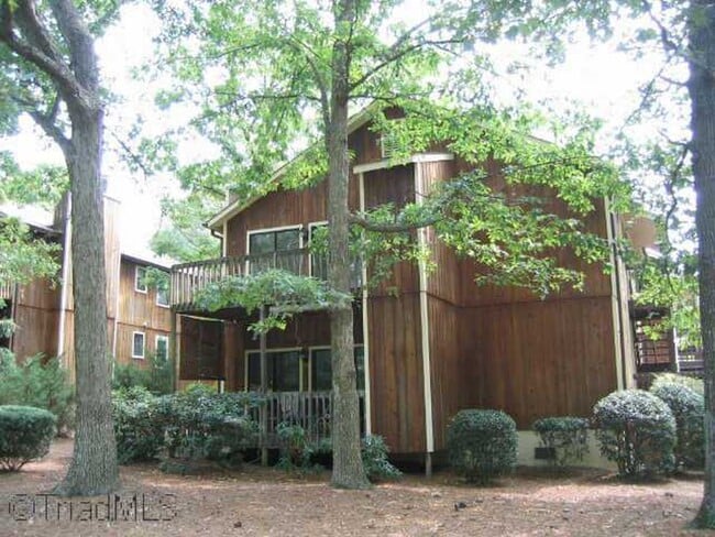 Building Photo - 601 Aspen Place