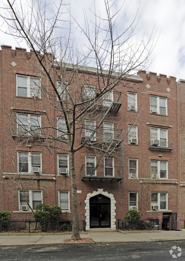 Building Photo - 4534 42nd St