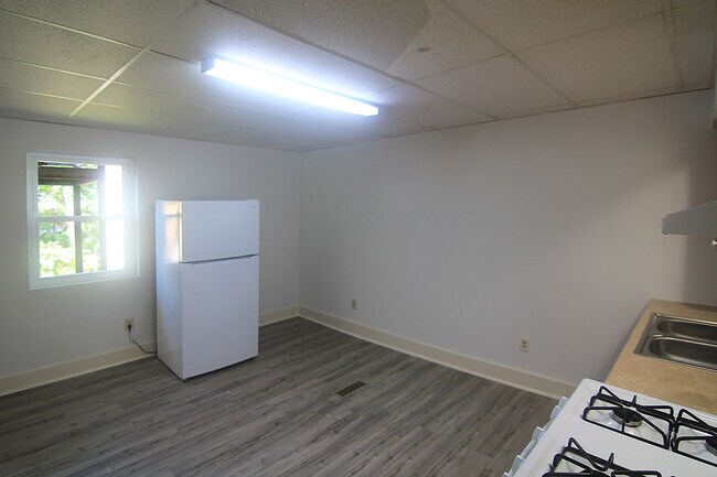 Foto del edificio - 431 Rebecca Ave