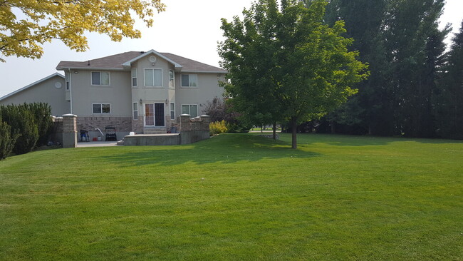 Foto del edificio - Little Bear Bluff Farm