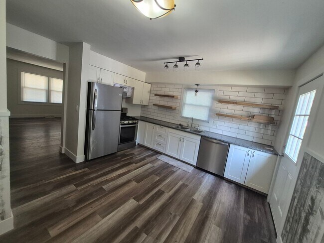 Foto del edificio - 4220-4226 Wilson Ave SW