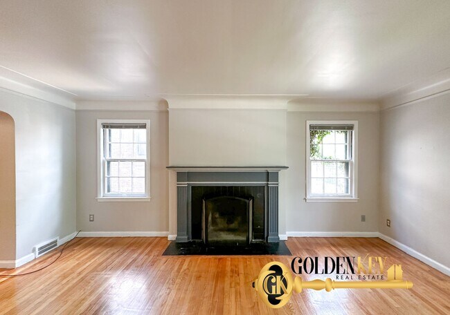 Building Photo - 20413-20415 Stratford Rd