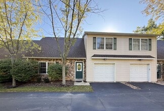 Building Photo - 210 Amblewood Way