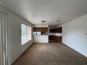 Building Photo - 3213 Hirschfield Rd