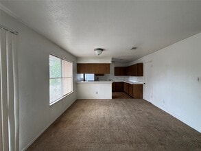 Building Photo - 3213 Hirschfield Rd