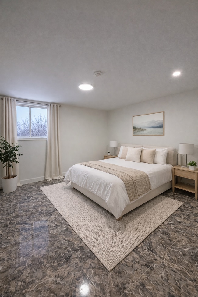 Building Photo - 7800 Lundy's Ln