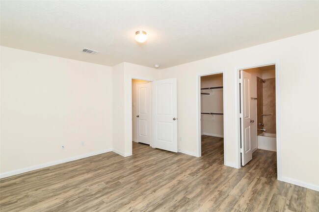 Foto del edificio - 13222 Withee Path Ln