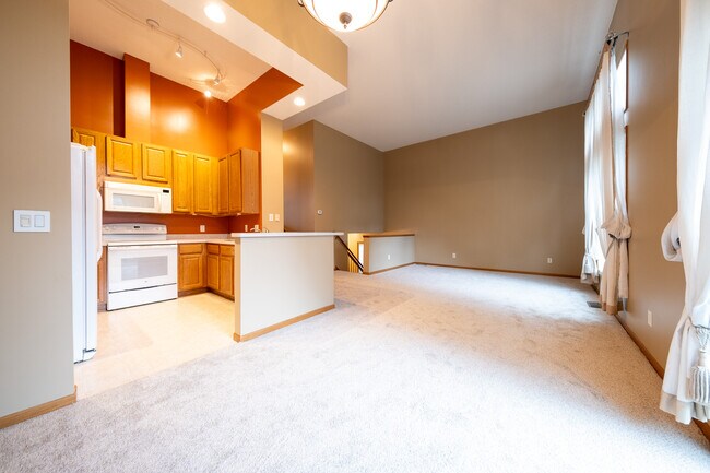 Foto del edificio - 6452 157th St W