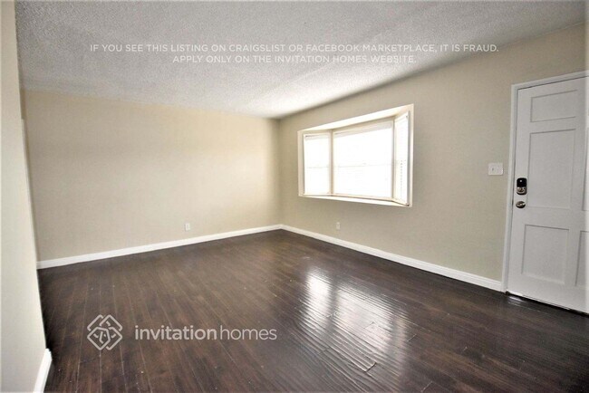 Building Photo - 14507 S Aprilia Ave