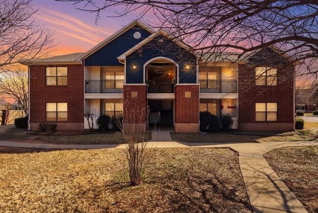 Well-maintained apartment community located in north Edmond. - Edmond at Twenty500