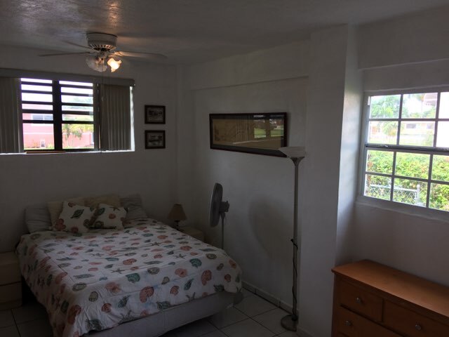 Foto del edificio - 19541 NW 7th Ct