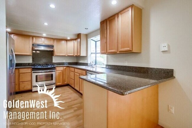 Foto del edificio - Condo 2Bdm 2.5Ba in the Heart of San Diego