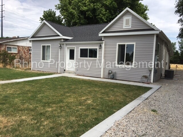 Primary Photo - 1476 W South Jordan Pky
