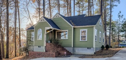 Building Photo - 1716 Chester Springs Rd