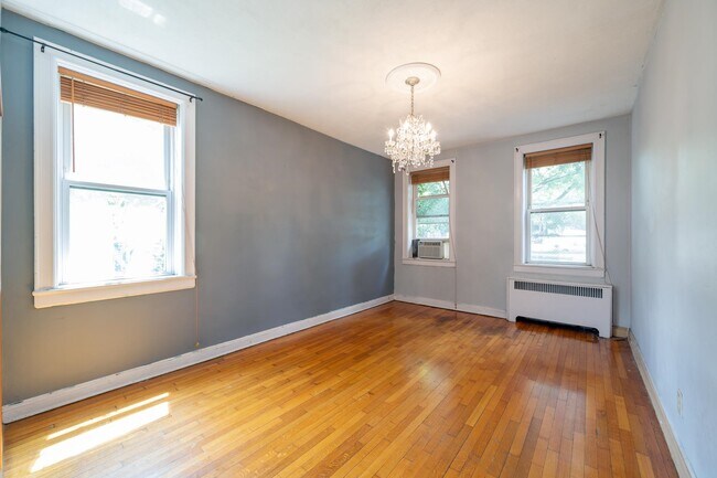 Foto del edificio - 101 Kensington Ave
