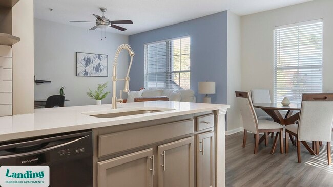 Foto del edificio - 100 Peyton Pl SW