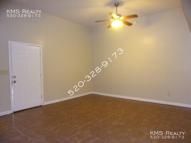 Foto del edificio - 3 Bedroom 2 Bath- 2879 N Tolman Drive-OWNE...
