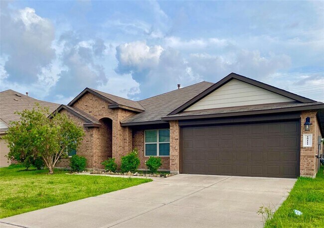 Building Photo - 18111 Tenasserim Pine Trace