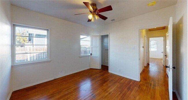 Building Photo - 2311 El Paseo