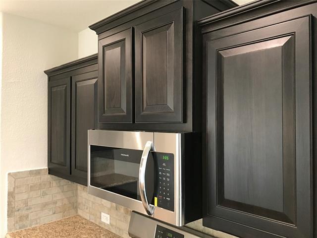 Foto del edificio - 216 Sunken Meadow Ct
