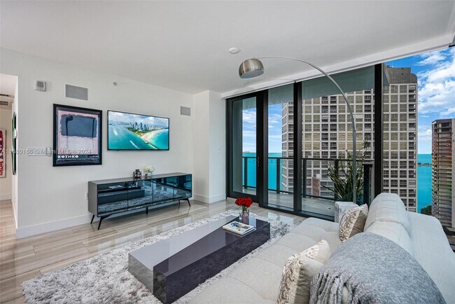 Building Photo - 1451 Brickell Ave