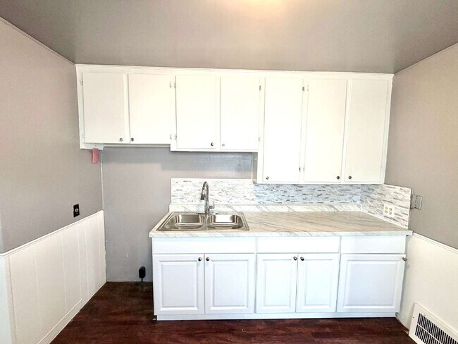 Foto del edificio - 3413 Clairmont St