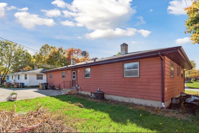 Building Photo - 3727 W Karstens Dr