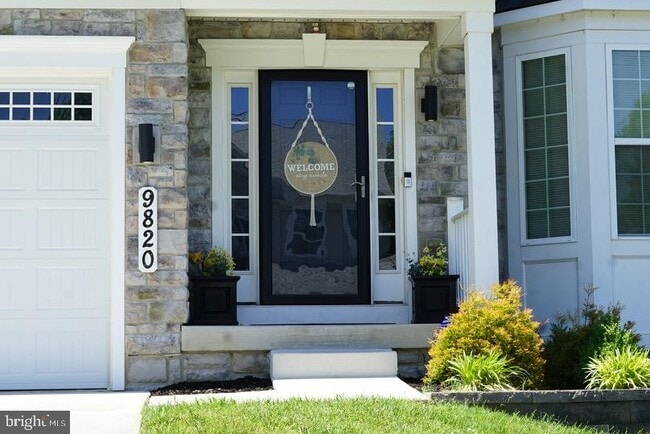 Building Photo - 9820 Leighland Ct