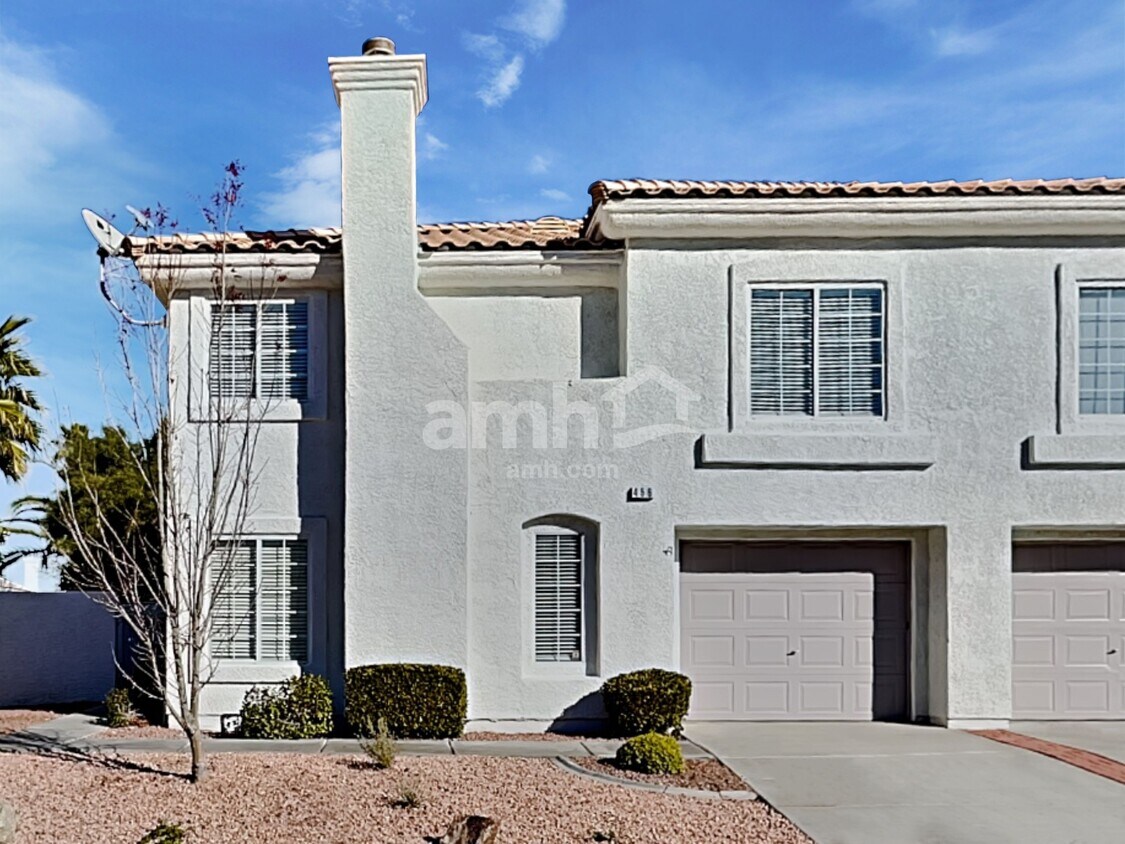 Foto principal - 456 Winthrop Place