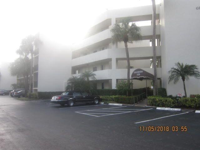 Building Photo - 3138 Via Poinciana