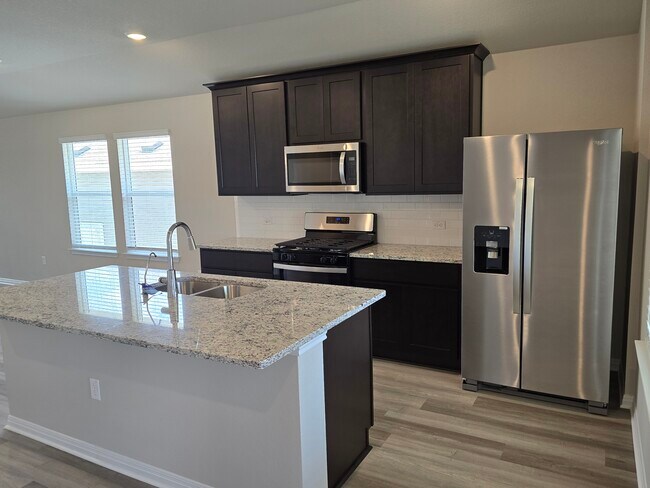 Foto del edificio - 5100 Stockton Ln