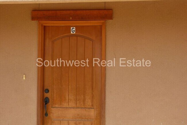 Building Photo - All Bills Paid! Large One Bedroom One Bath...