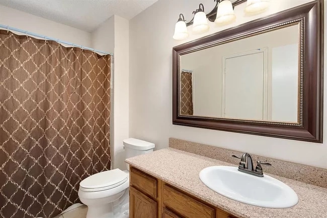 Foto del edificio - 4052 Pepperwood Dr