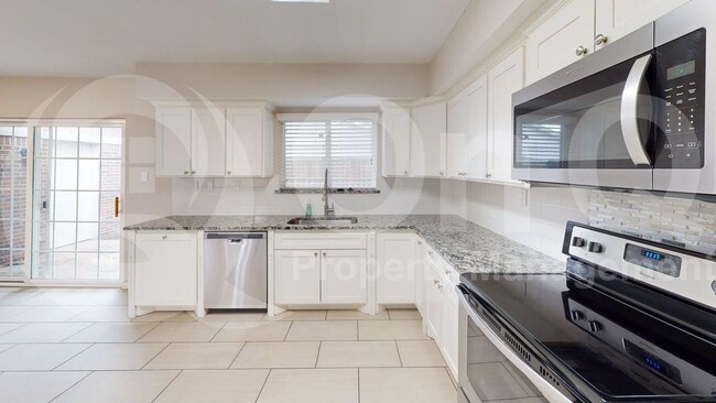 Building Photo - 408 Scenic Dr