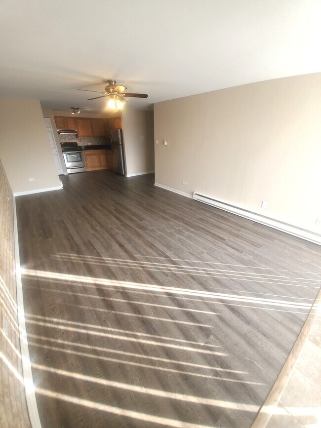 8100 W 87th St Unit 4F, Hickory Hills, IL 60457 Condo for Rent in